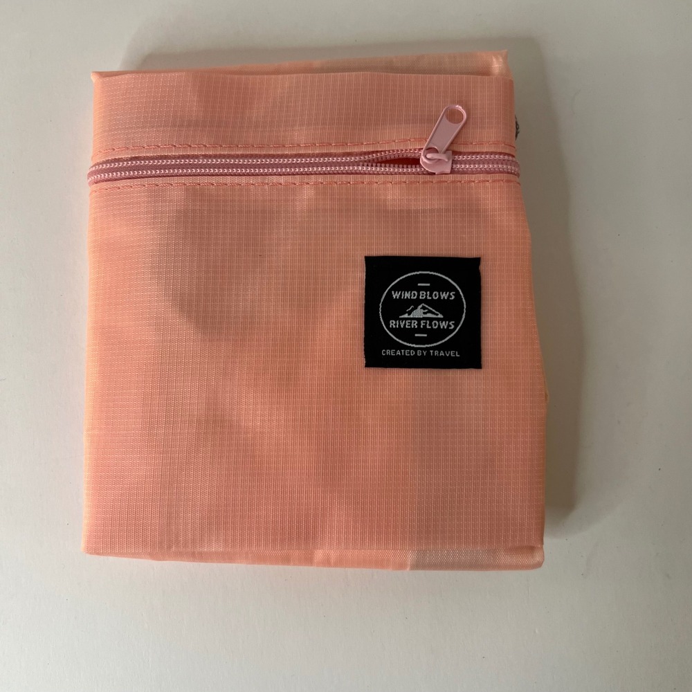Wind‎ Blows Travel Flows Created by Travel Bags Foldable Packable Peach NIP